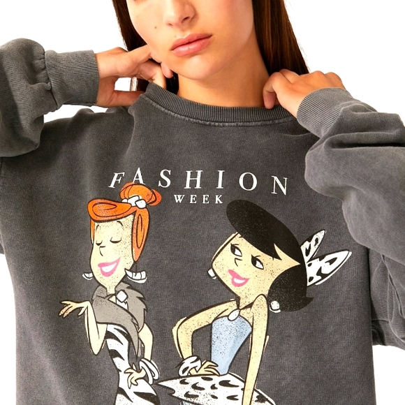stradivarius Sweaters - SOLD🆕️⭐🎉Host Pick⭐🎉The Flintstones Dusty Grey Sweatshirt NWT